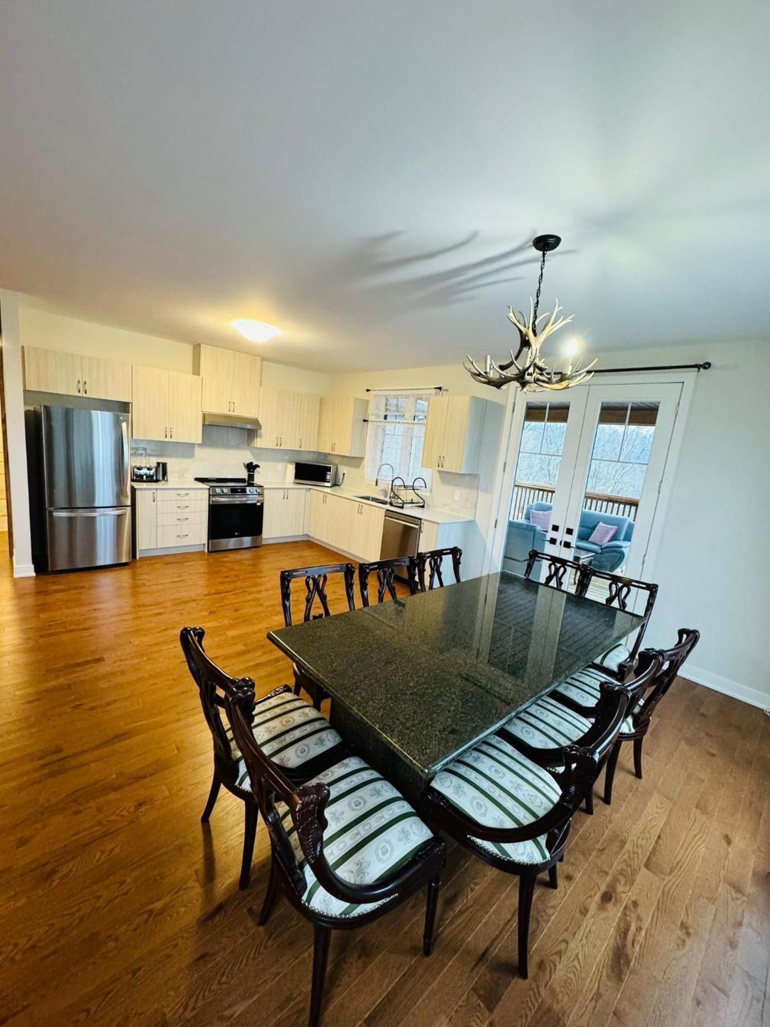 Muskoka Retreat Stunning Hilltop Views ハンツビル エクステリア 写真